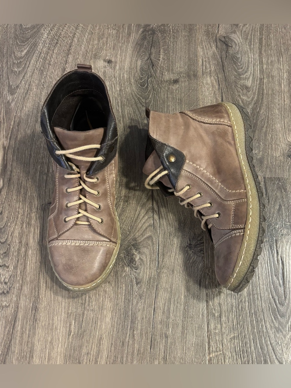 V-ITALIA 1041 KIKI Women’s Lace Up Leather Boots SMOKE Tan Color Size EU 40 US 9